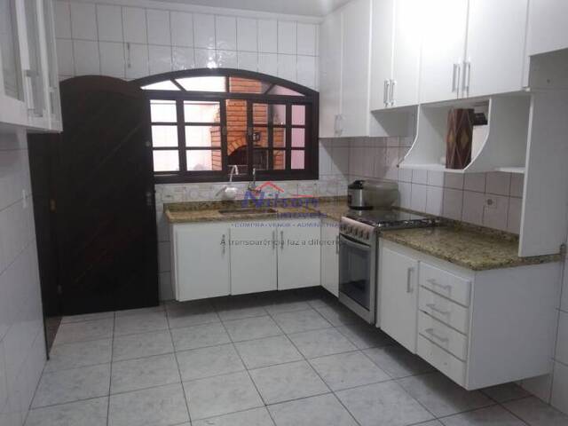 Casa para Venda em Guarulhos - 3