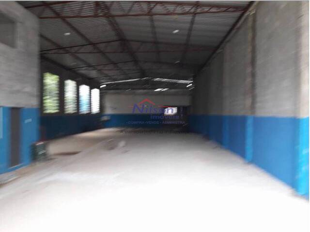 Sala para Locação em Itaquaquecetuba - 2