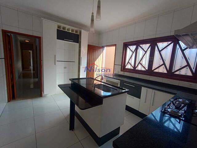 Casa para Venda em Guarulhos - 4