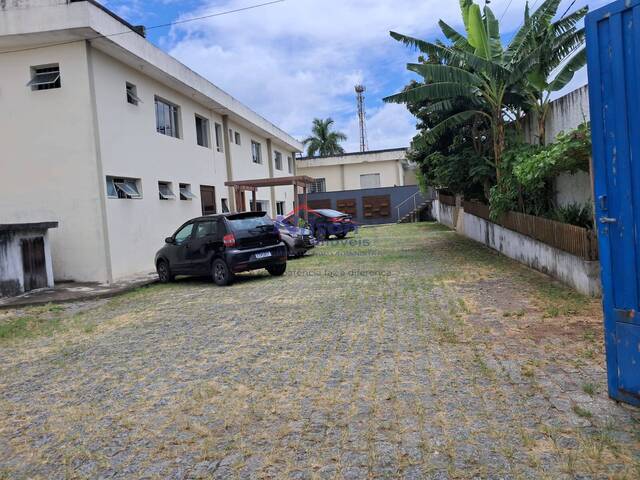 Galpão para Venda em Mogi das Cruzes - 4